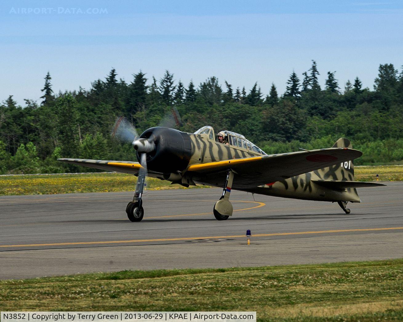 N3852, Mitsubishi A6M3 Reisen (Zero) C/N 3852, Flying Heritage Collection.....Pacific Legends Free Fly Day