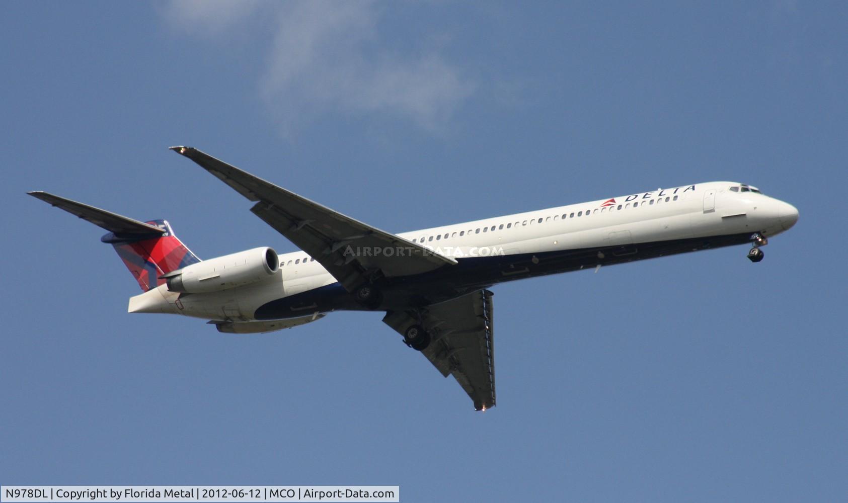 N978DL, 1991 McDonnell Douglas MD-88 C/N 53259, Delta MD-88