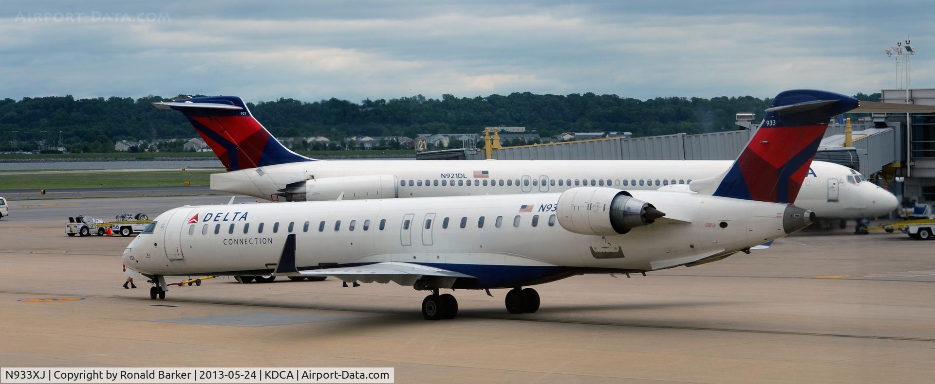 N933XJ, 2008 Bombardier CRJ-900ER (CL-600-2D24) C/N 15196, Taxi DCA