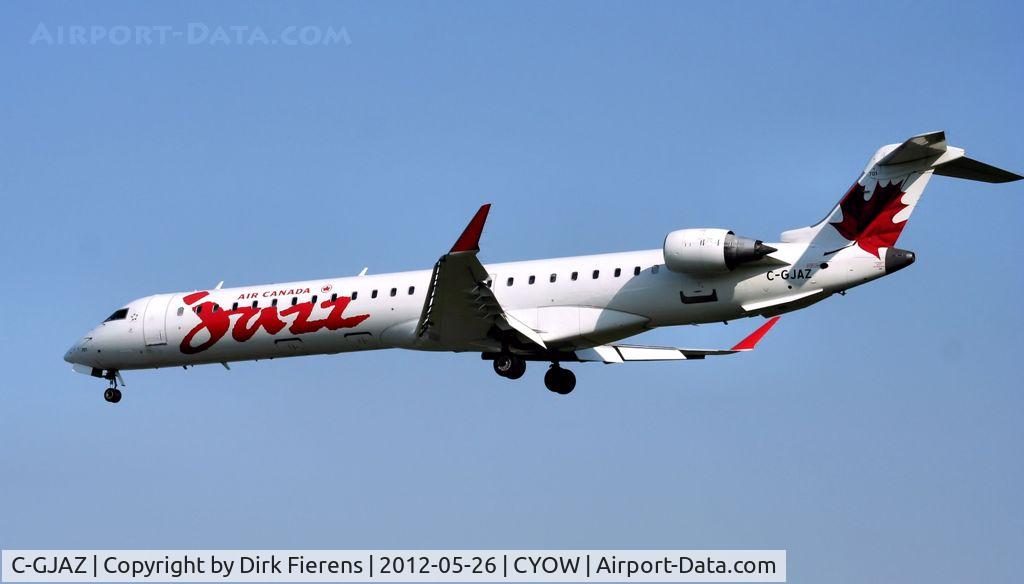 C-GJAZ, 2005 Canadair CRJ-705ER (CL-600-2D15) Regional Jet C/N 15036, Seconds from landing