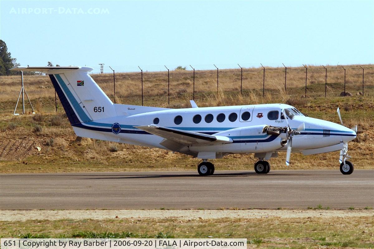 651, 1982 Beech 200C Super King Air C/N BL-45, Beech 200C Super King Air [BL-45] (South African Air Force) Lanseria~ZS 20/09/2006