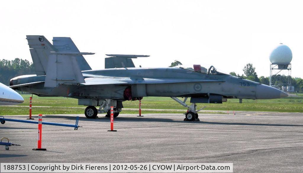 188753, McDonnell Douglas CF-188A Hornet C/N 372/A311, This a/c from the R.C.A.F. 410 sqd had previously arrived for a stop over as it heads for Cold Lake Alberta.