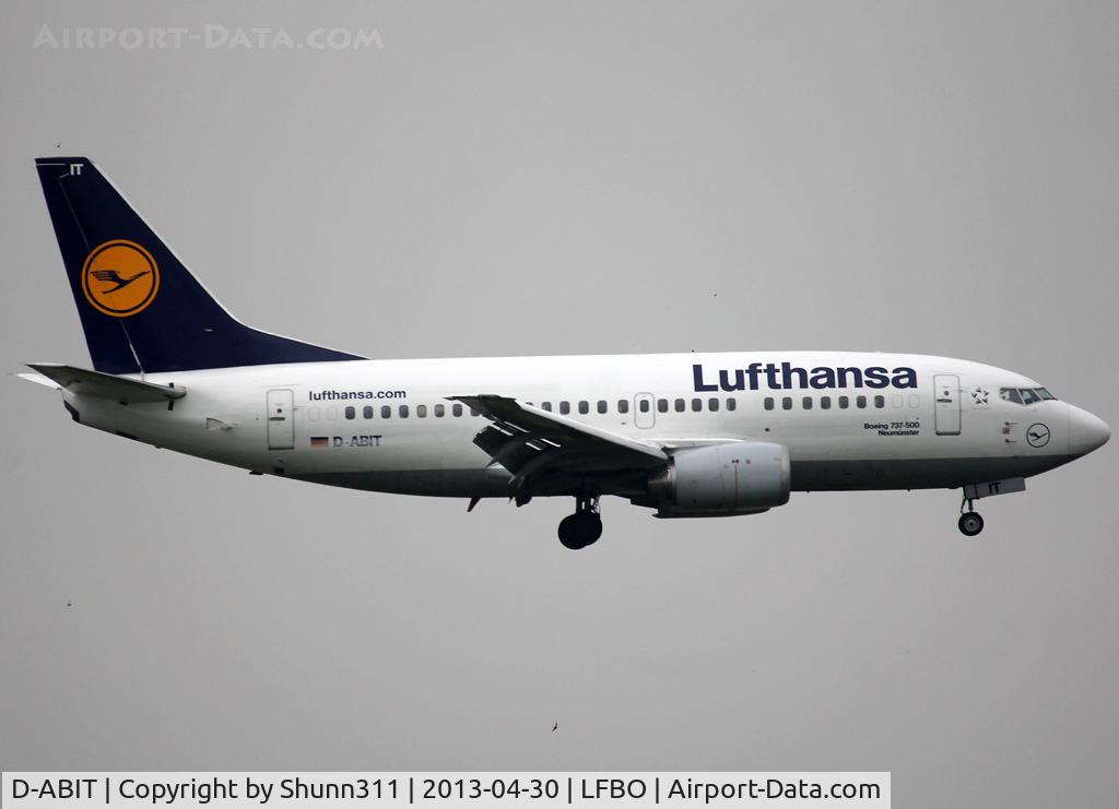 D-ABIT, 1991 Boeing 737-530 C/N 24943, Landing rwy 14L with additional internet titles on rear fuselage...