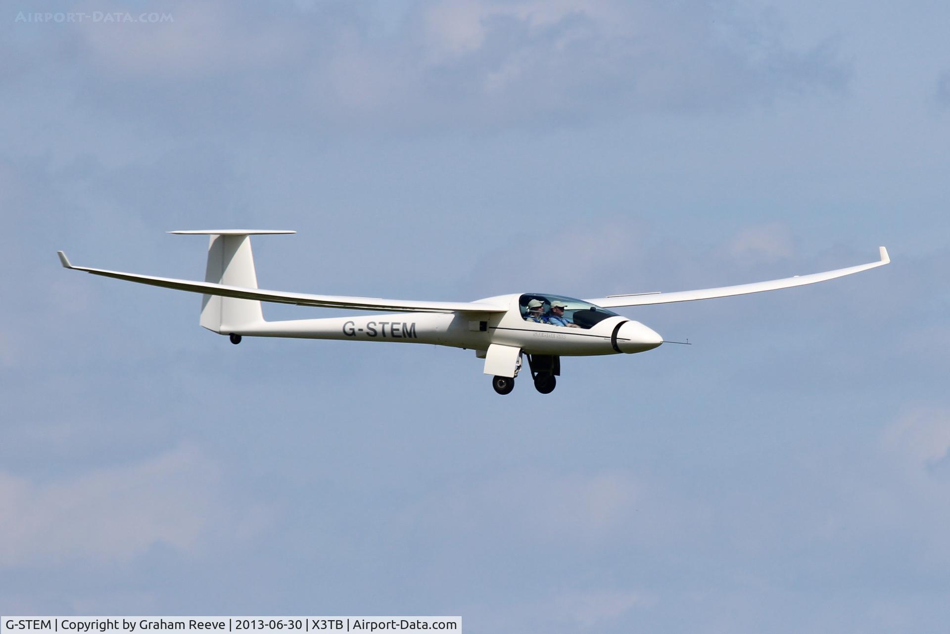 G-STEM, 1997 Stemme S-10V C/N 14-027, About to land at Tibenham.
