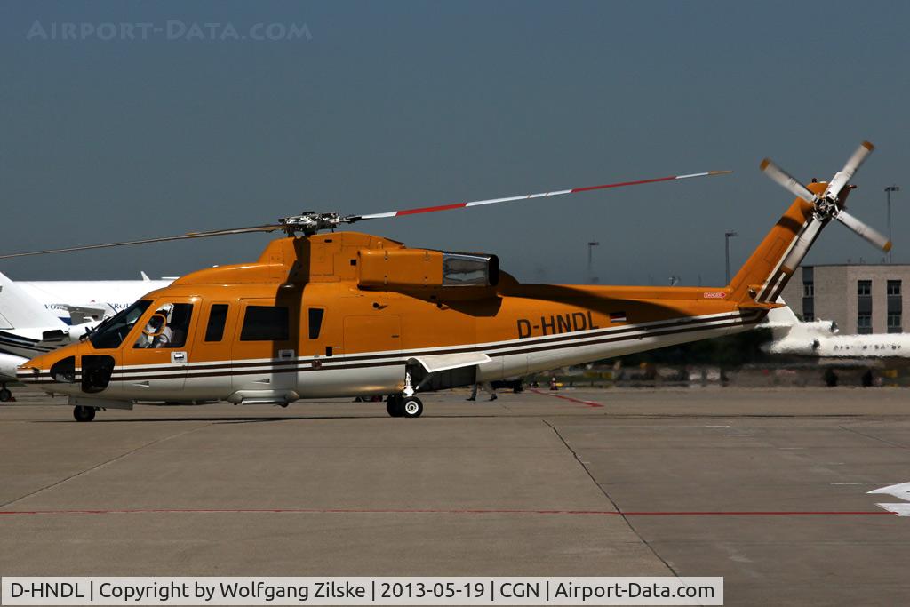 D-HNDL, Sikorsky S-76B C/N 760437, visitor