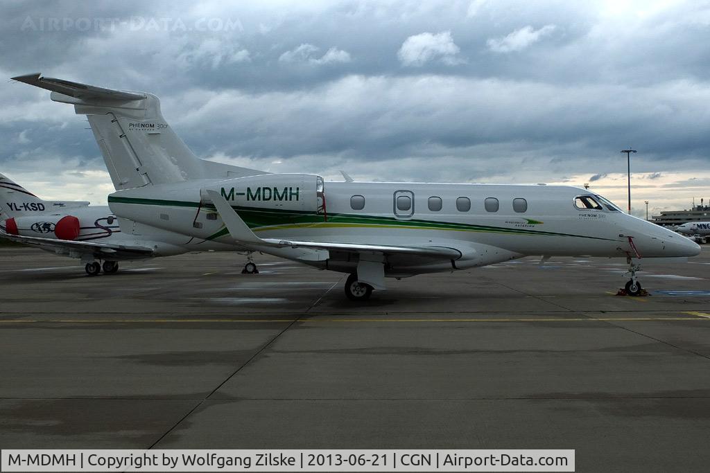M-MDMH, 2012 Embraer EMB-505 Phenom 300 C/N 50500116, visitor