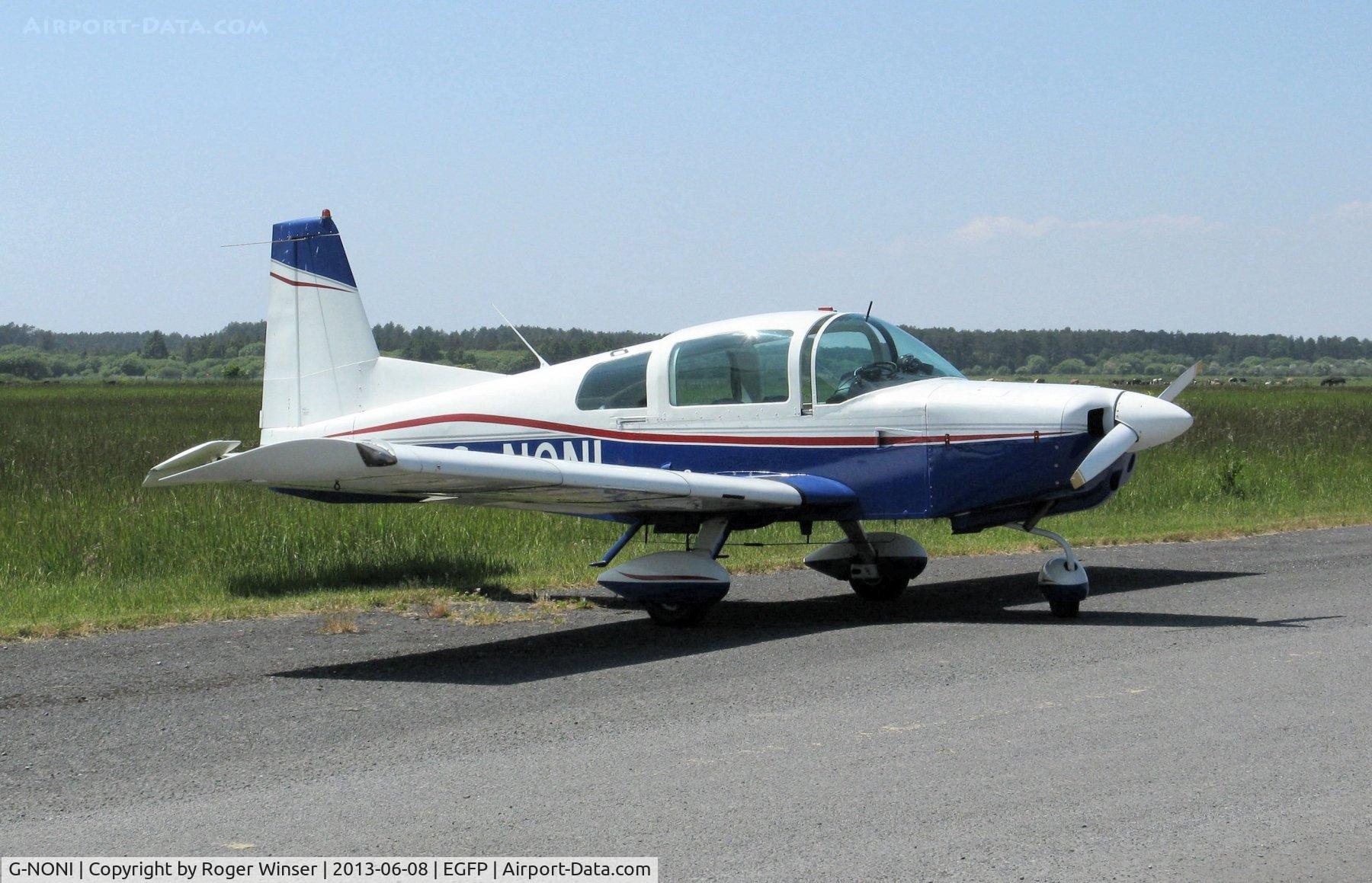 G-NONI, 1973 Grumman American AA-5 Traveler C/N AA5-0383, Visiting AA-5 Traveler. Registered G-BBDA to 6th July 1987.