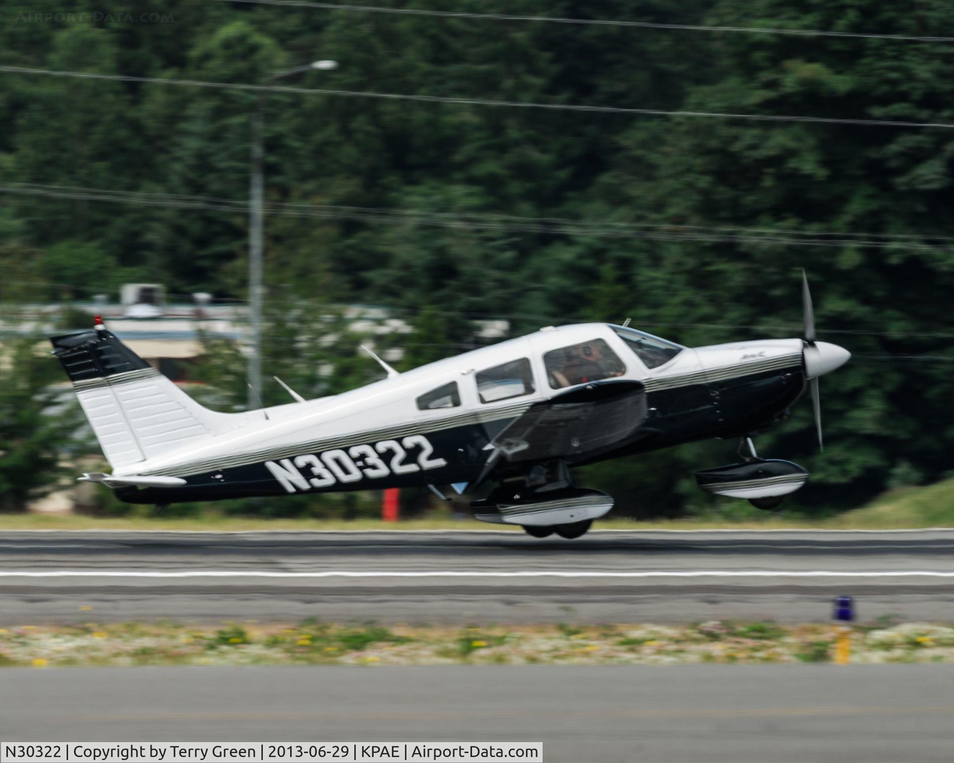N30322, 1978 Piper PA-28-181 Archer C/N 28-7990090, Landing 34L