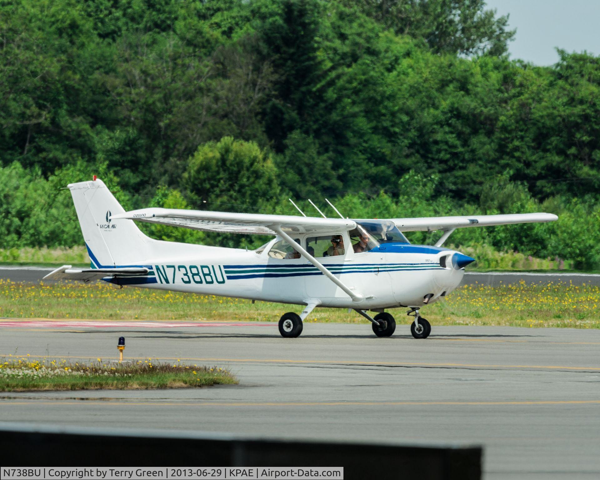 N738BU, 1977 Cessna 172N C/N 17269856, Landing 34L @ KPAE