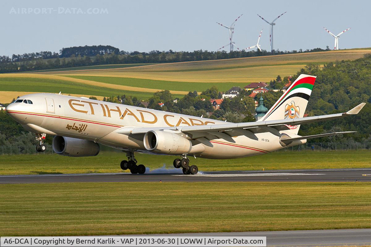 A6-DCA, 2010 Airbus A330-243F C/N 1032, Rwy 34
