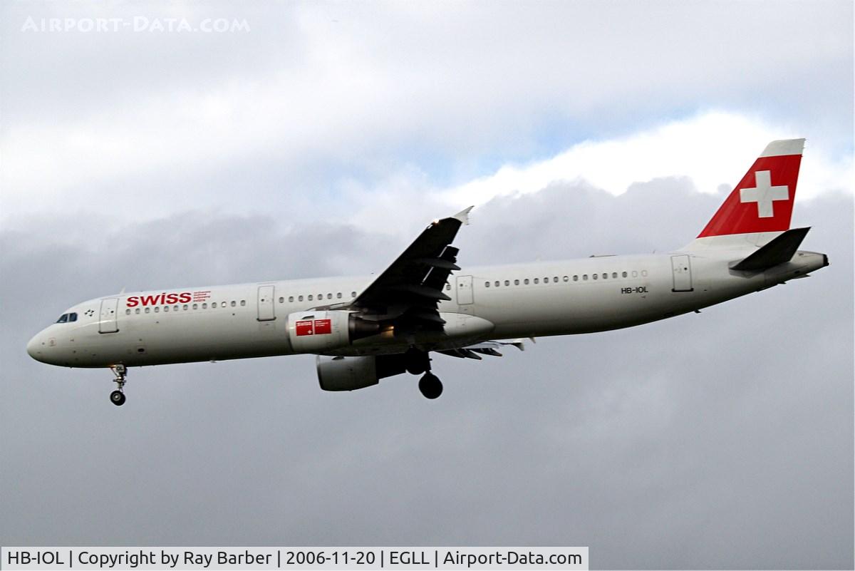 HB-IOL, 1999 Airbus A321-111 C/N 1144, Airbus A321-111 [1144] (Swiss international Air Lines) Heathrow~G 20/11/2006