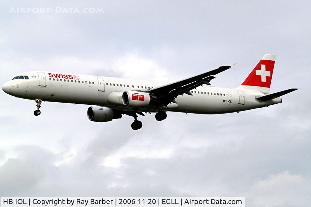 HB-IOL, 1999 Airbus A321-111 C/N 1144, Airbus A321-111 [1144] (Swiss international Air Lines) Heathrow~G 20/11/2006