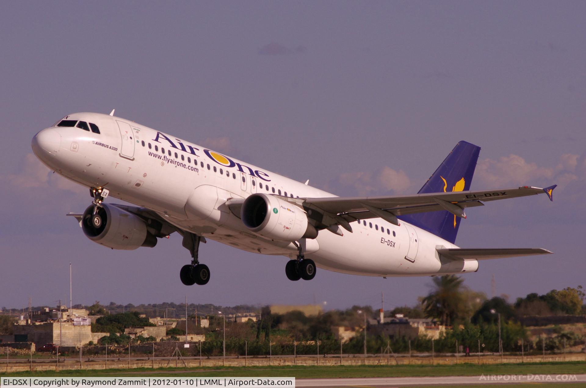 EI-DSX, 2008 Airbus A320-216 C/N 3643, A320 EI-DSX Air One.
