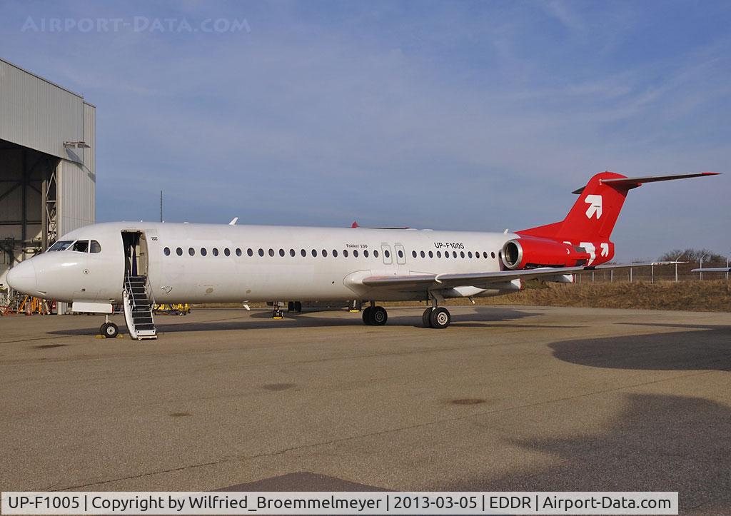 UP-F1005, 1995 Fokker 100 (F-28-0100) C/N 11500, Waiting for mechanics to do an engine run.
