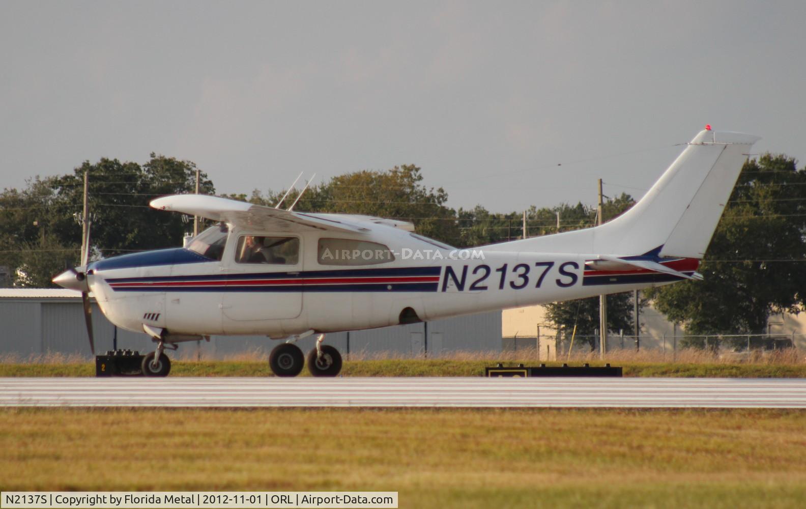 N2137S, 1975 Cessna 210L Centurion C/N 21061098, Cessna 210L