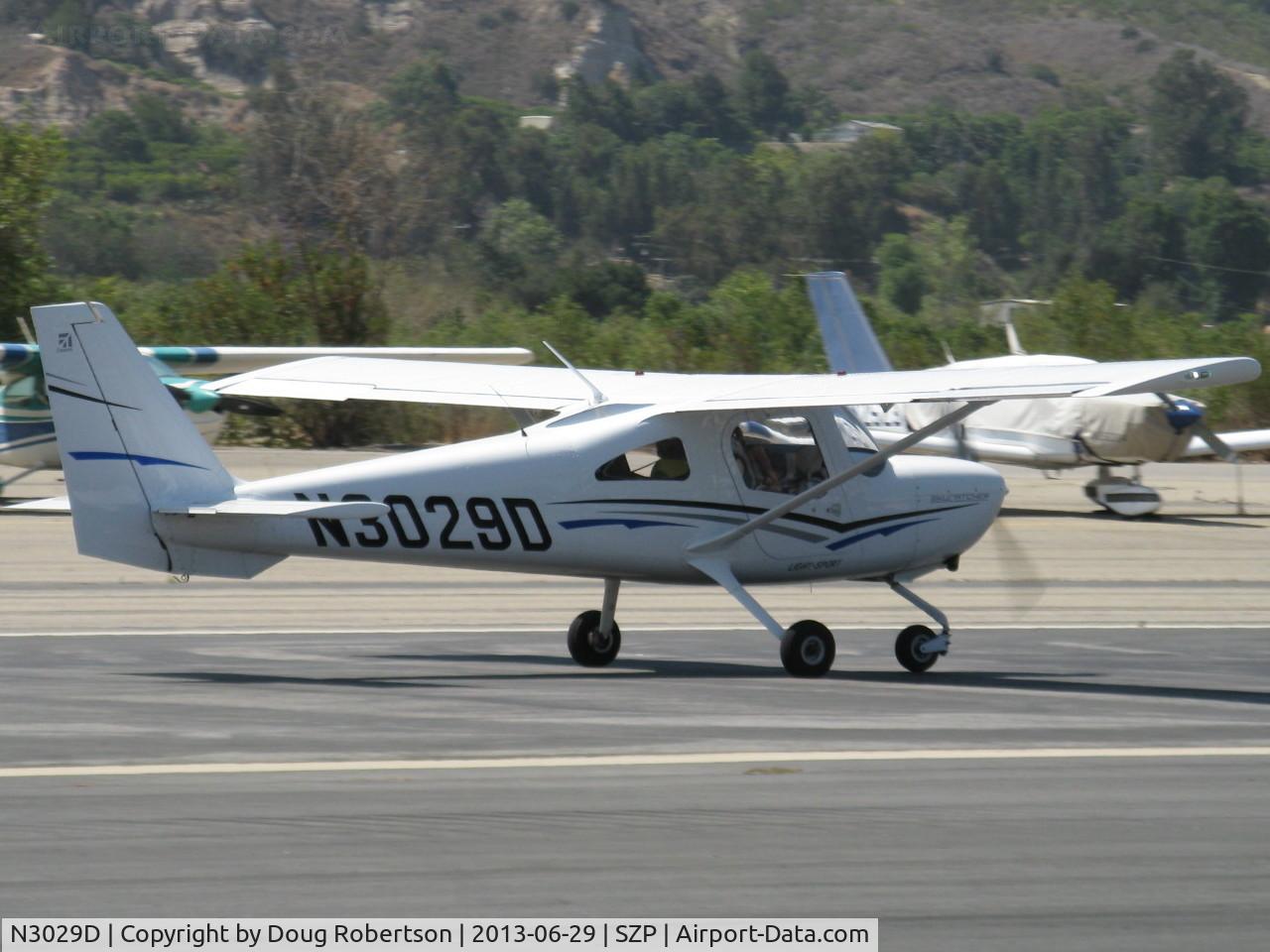 N3029D, 2011 Cessna 162 Skycatcher C/N 16200097, 2011 Cessna 162 SKYCATCHER LSA, Continental O-200-D lightweight 100 Hp, takeoff roll Rwy 22