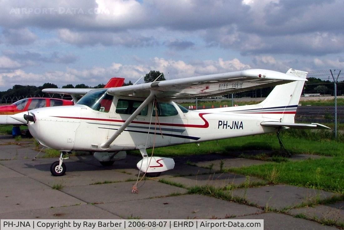 PH-JNA, Cessna 172P C/N 17275773, Cessna 172P Skyhawk [172-75773] Rotterdam~PH 07/08/2006