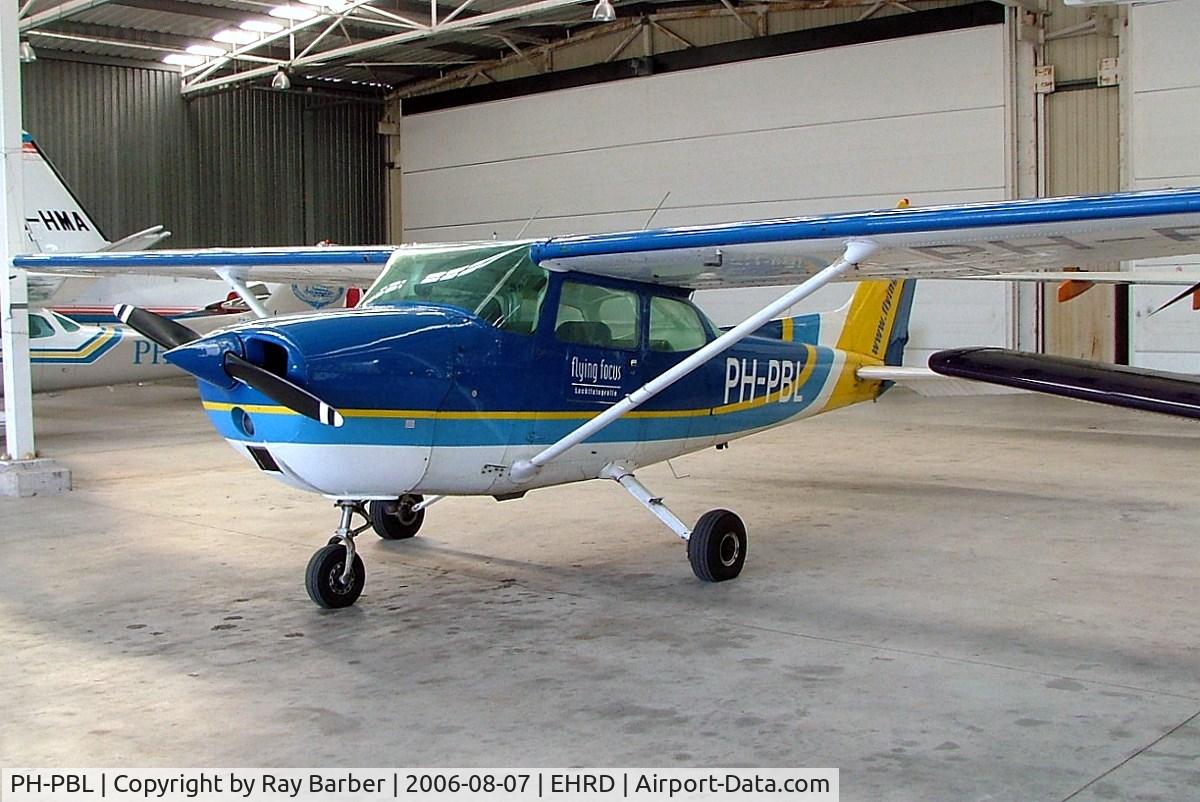 PH-PBL, 1976 Cessna 172M C/N 17267417, Cessna 172M Skyhawk [172-67417] Rotterdam~PH 07/08/2006