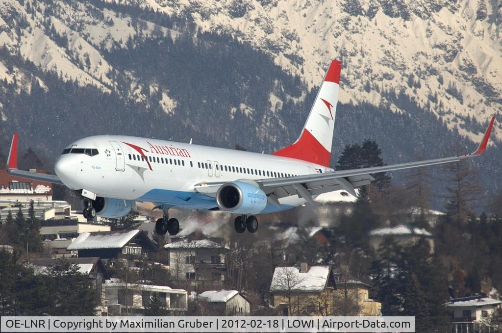 OE-LNR, 2005 Boeing 737-8Z9 C/N 33833, 