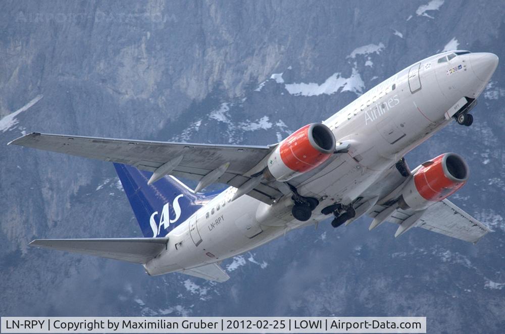 LN-RPY, 1998 Boeing 737-683 C/N 28292, 