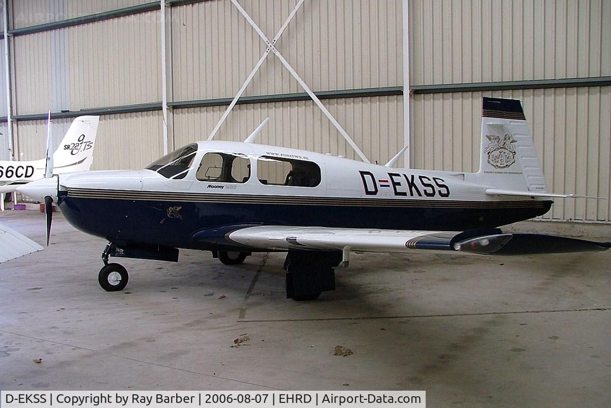 D-EKSS, Mooney M20J 201 C/N 24-3278, Mooney M.20J Model 205 MSE [24-3278] Rotterdam~PH 07/08/2006