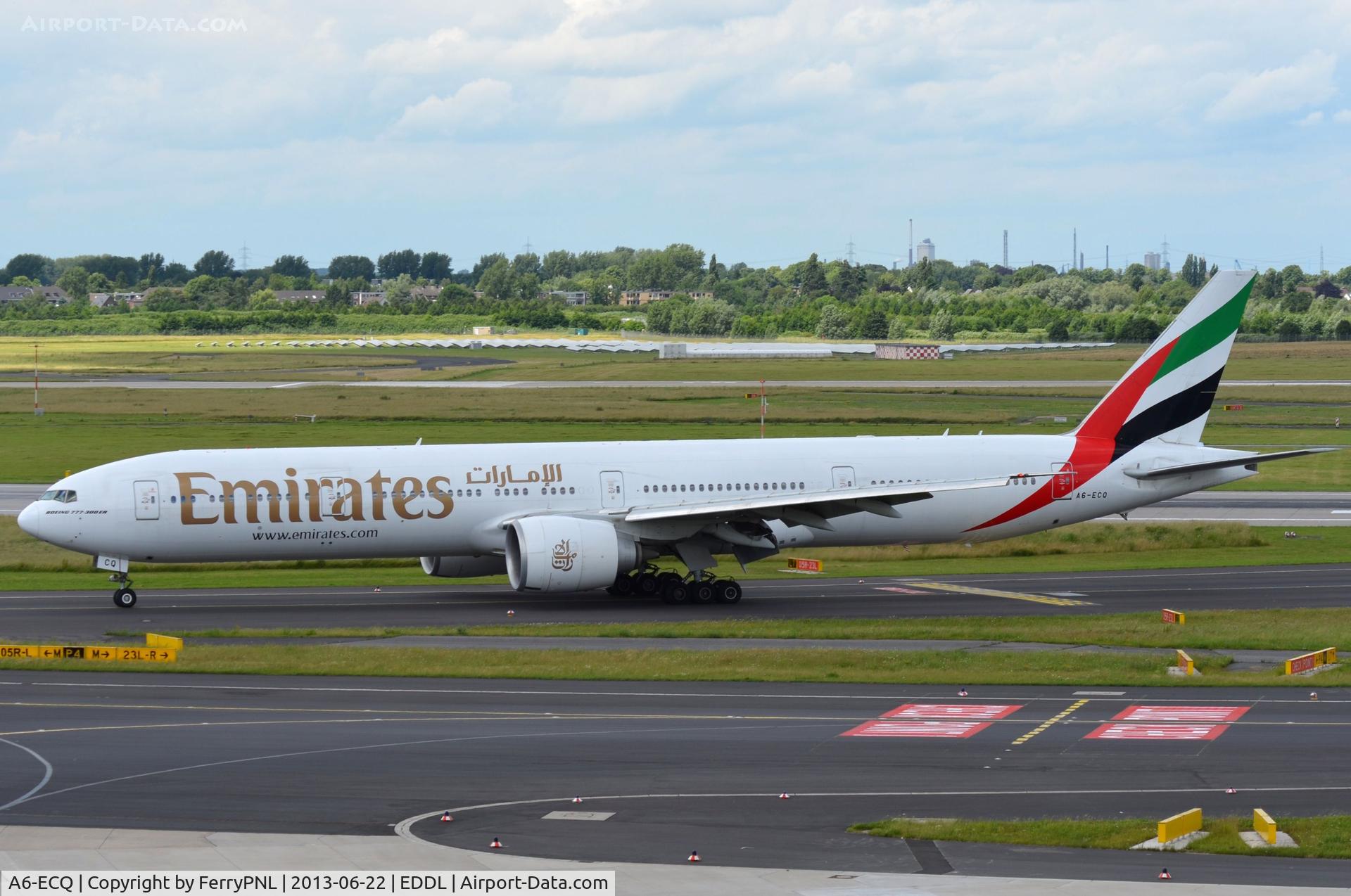 A6-ECQ, 2009 Boeing 777-36H/ER C/N 35588, Emirates B773 arrived