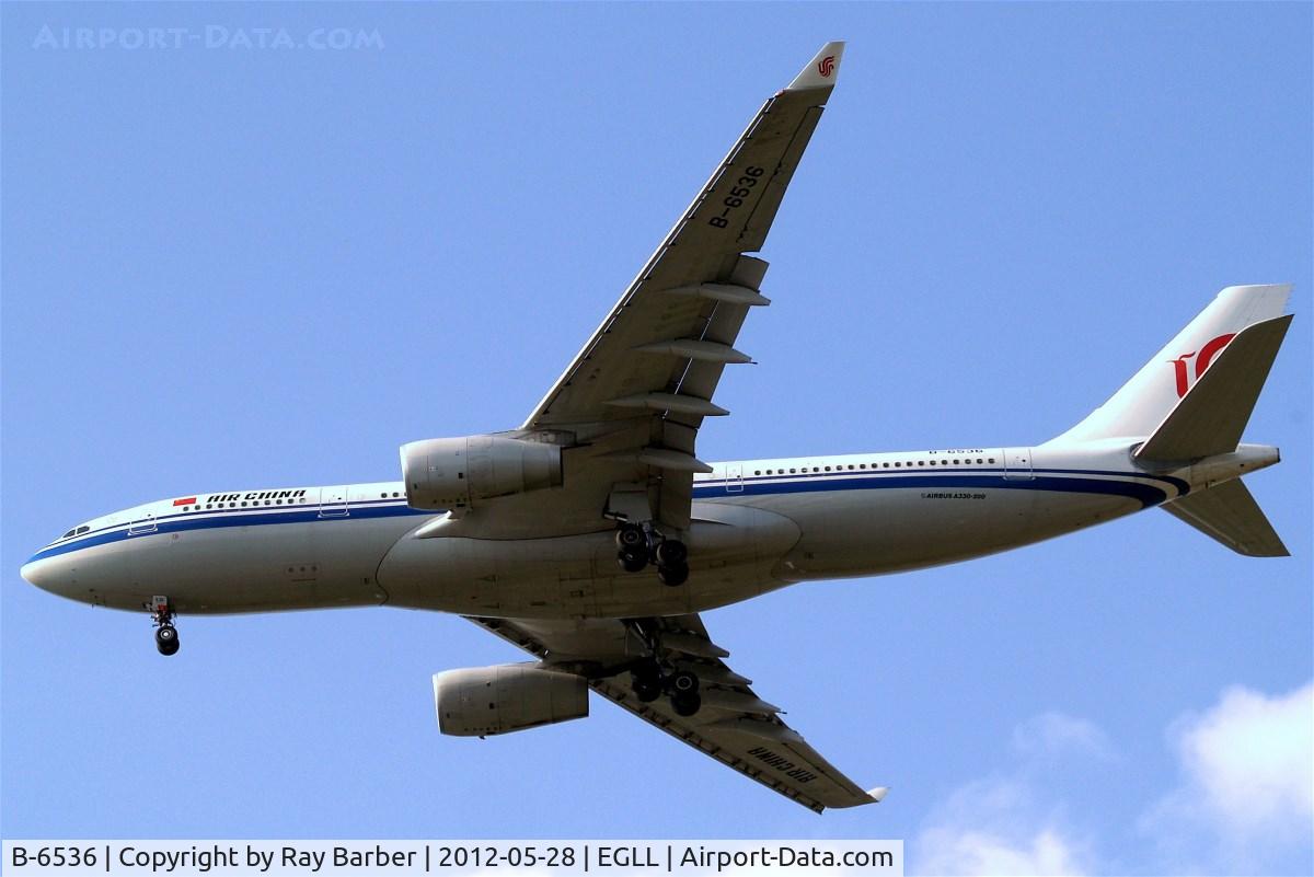 B-6536, 2011 Airbus A330-243 C/N 1260, Airbus A330-243 [1260] (Air China) Home~G 28/05/2012. On approach 27R.