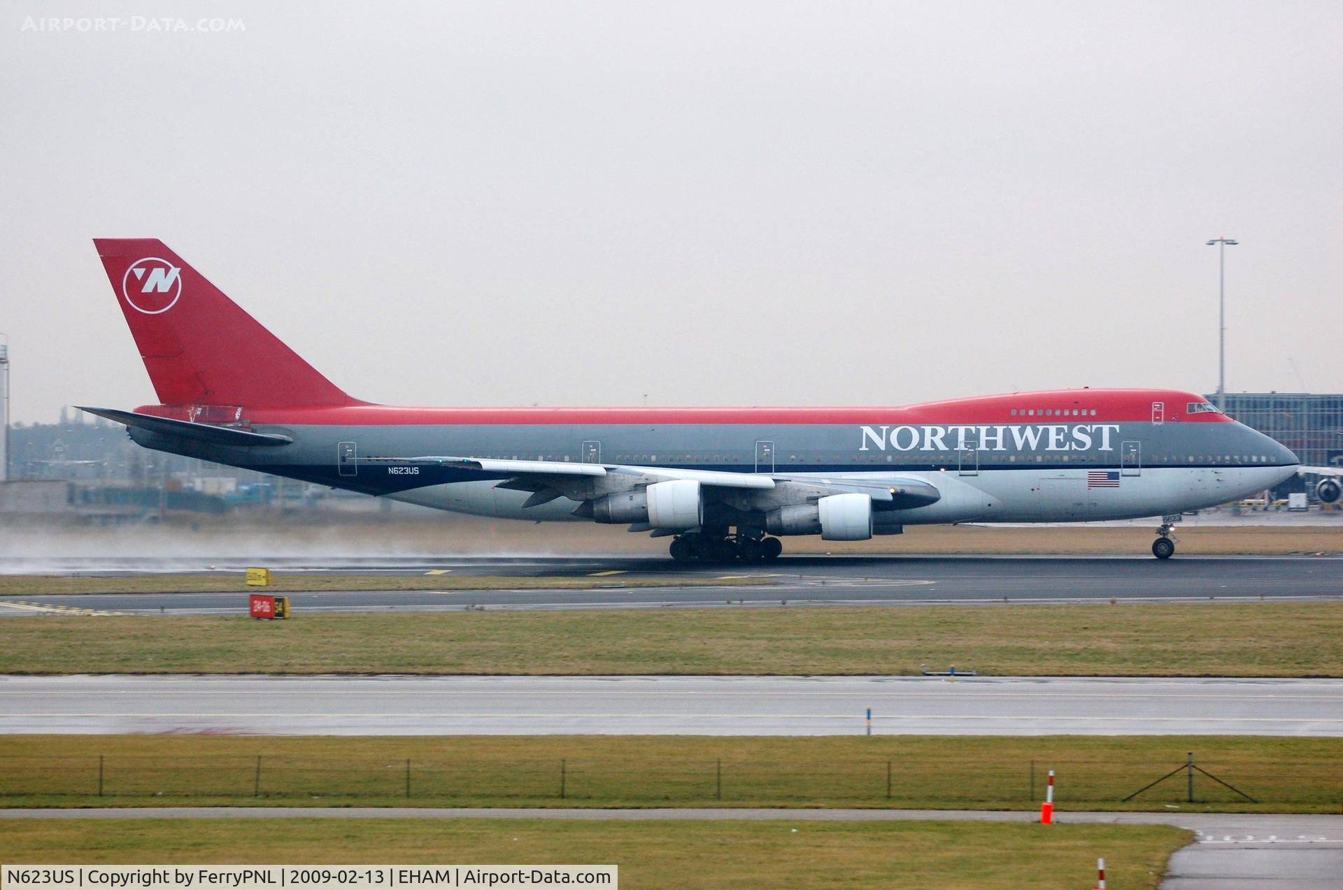 N623US, 1979 Boeing 747-251B C/N 21705, NW B742 taking-off from AMS