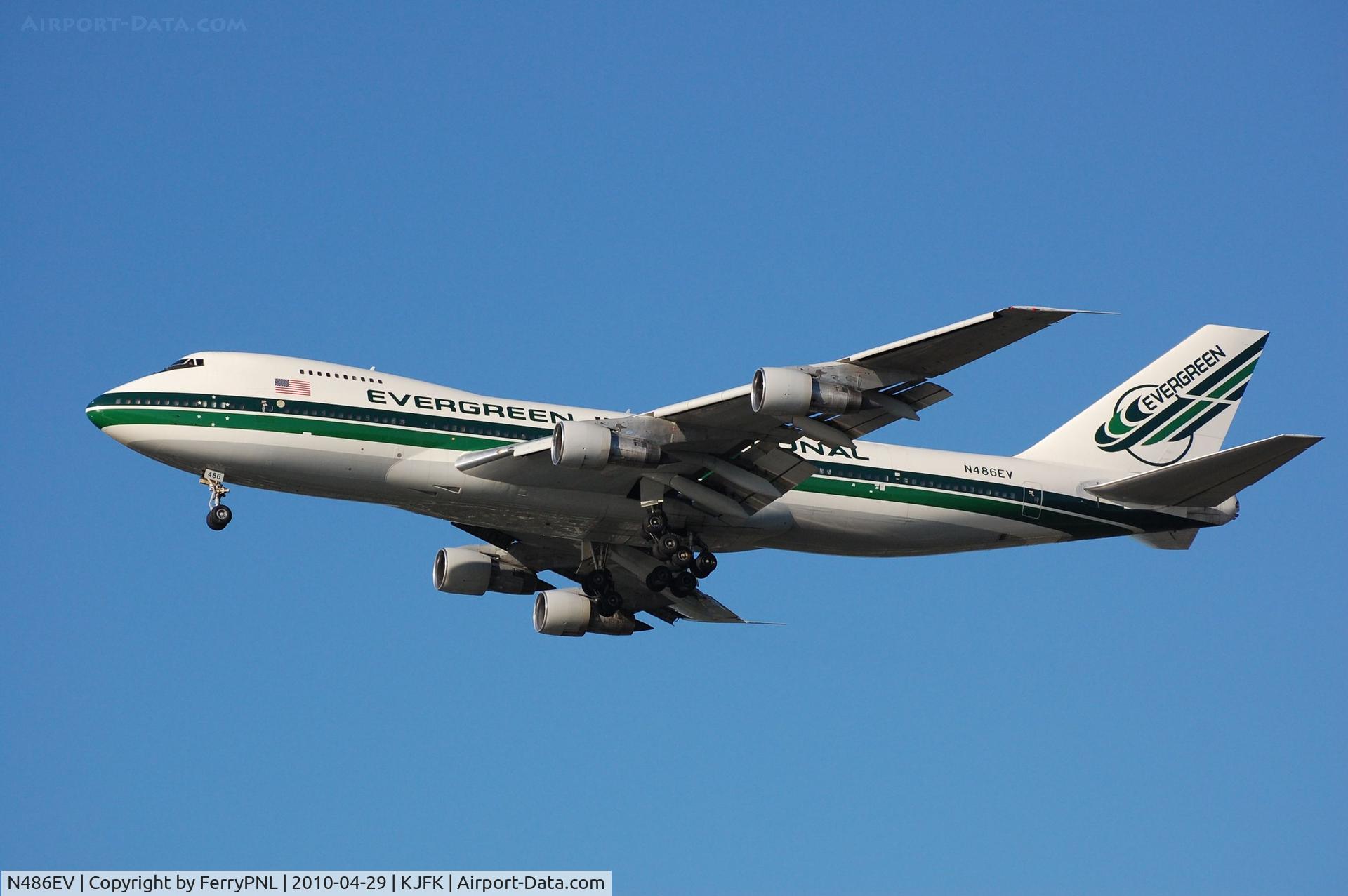 N486EV, 1974 Boeing 747-212B C/N 20888, Evergreen B742 arriving in JFK