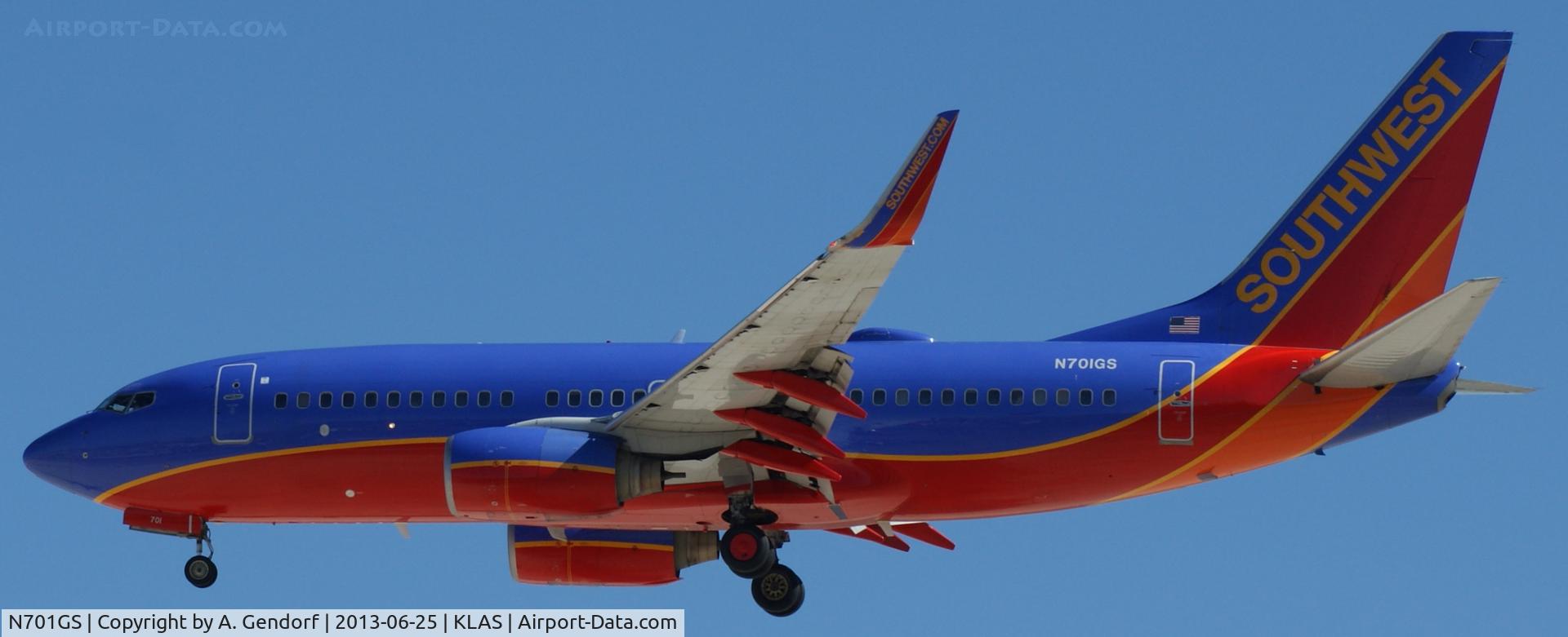 N701GS, 1997 Boeing 737-7H4 C/N 27836, Southwest Airlines, seen here landing on RWY 25L at Las Vegas Int´l(KLAS)