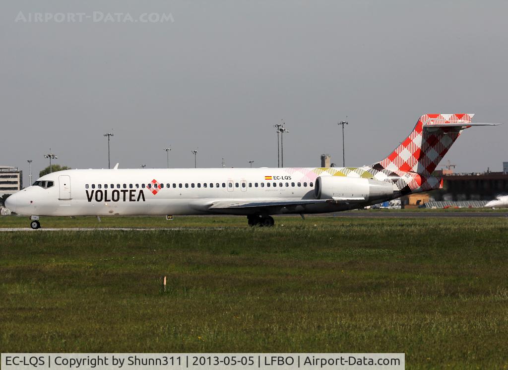 EC-LQS, 2003 Boeing 717-2BL C/N 55169, Lining up rwy 32R for departure...