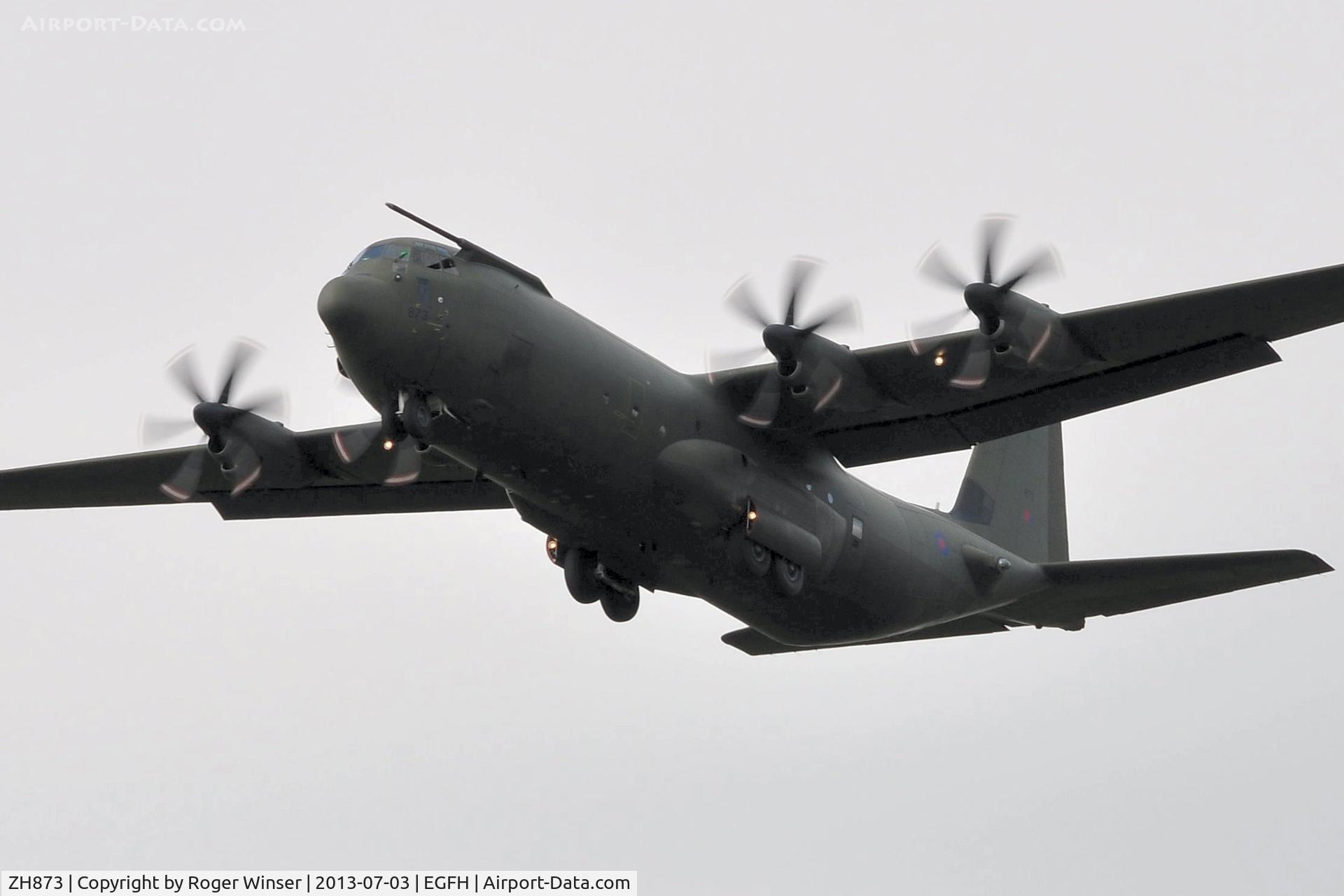 ZH873, 1997 Lockheed Martin C-130J-30 Hercules C.4 C/N 382-5457, Hercules C.4 coded 873 of the RAF Brize Norton Transport Wing overshooting Runway 22.