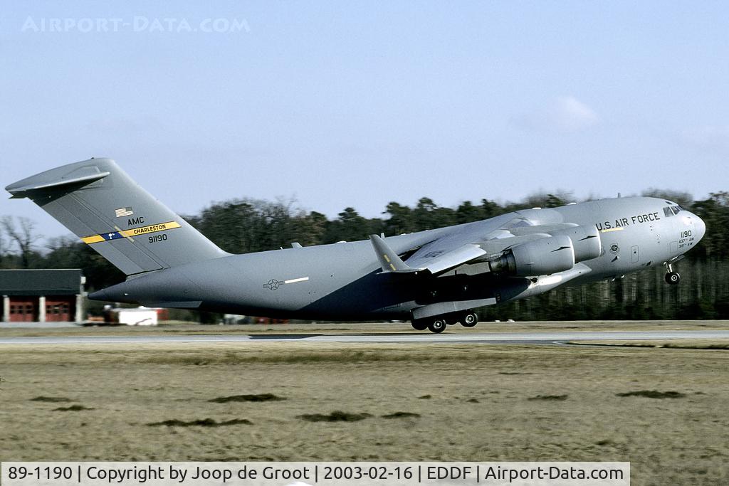 89-1190, 1993 McDonnell Douglas C-17A Globemaster III C/N 50008/F007/P4, take off from Frankfurt for another flight to the Balkans.