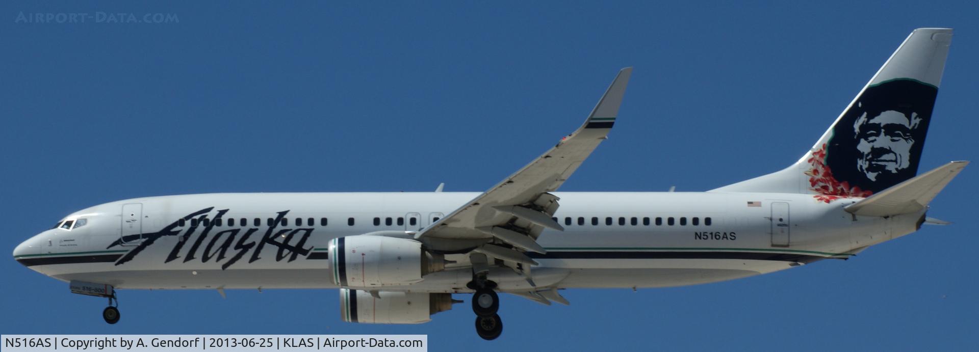 N516AS, 2008 Boeing 737-890 C/N 39044, Alaska Airlines, is landing at Las Vegas Int´l(KLAS)