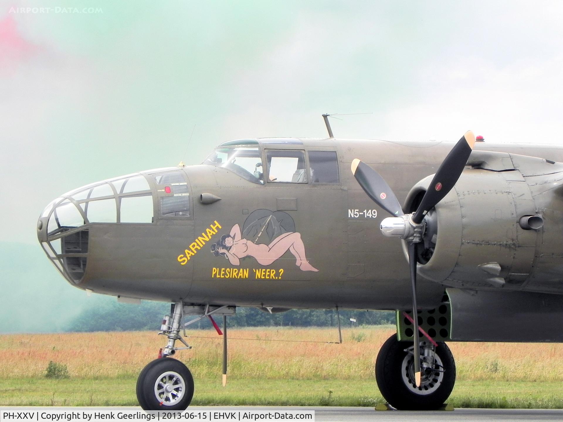 PH-XXV, 1944 North American B-25N Mitchell C/N 108-32782, Airforcedays , 14/15 June 2013 at Volkel AFB ; N5-149 / 232511