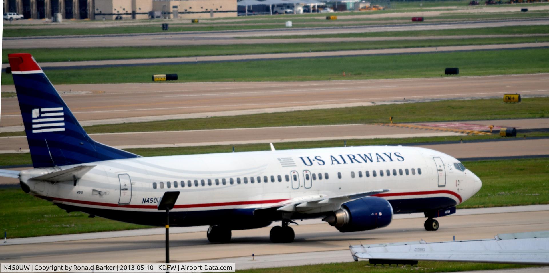 N450UW, 1990 Boeing 737-4B7 C/N 24933, Taxi DFW