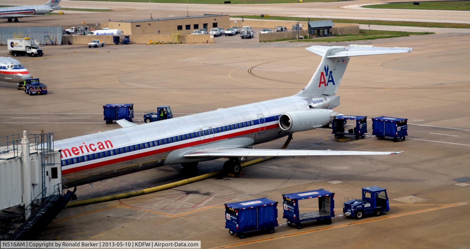N516AM, 1990 McDonnell Douglas MD-82 (DC-9-82) C/N 49893, DFW TX