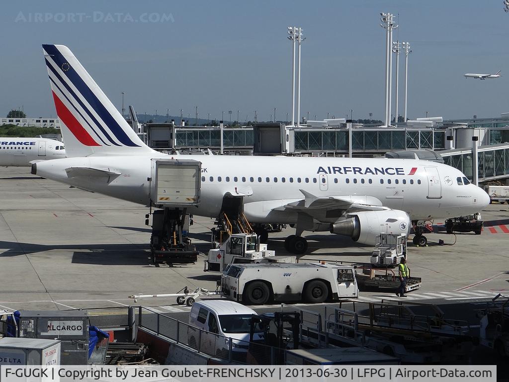 F-GUGK, 2005 Airbus A318-111 C/N 2601, to BTZ