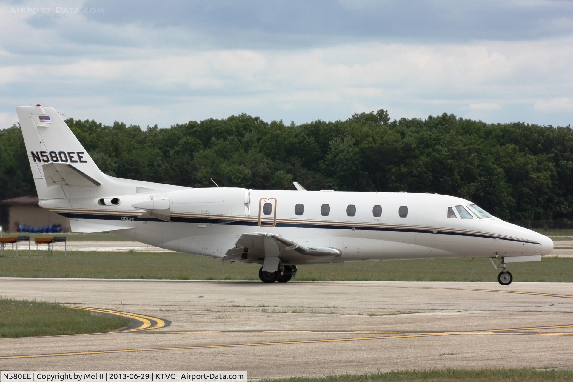N580EE, 2001 Cessna 560XL C/N 560-5166, EGC684 - KTVC-KARV - Taxi For Departure RWY 10