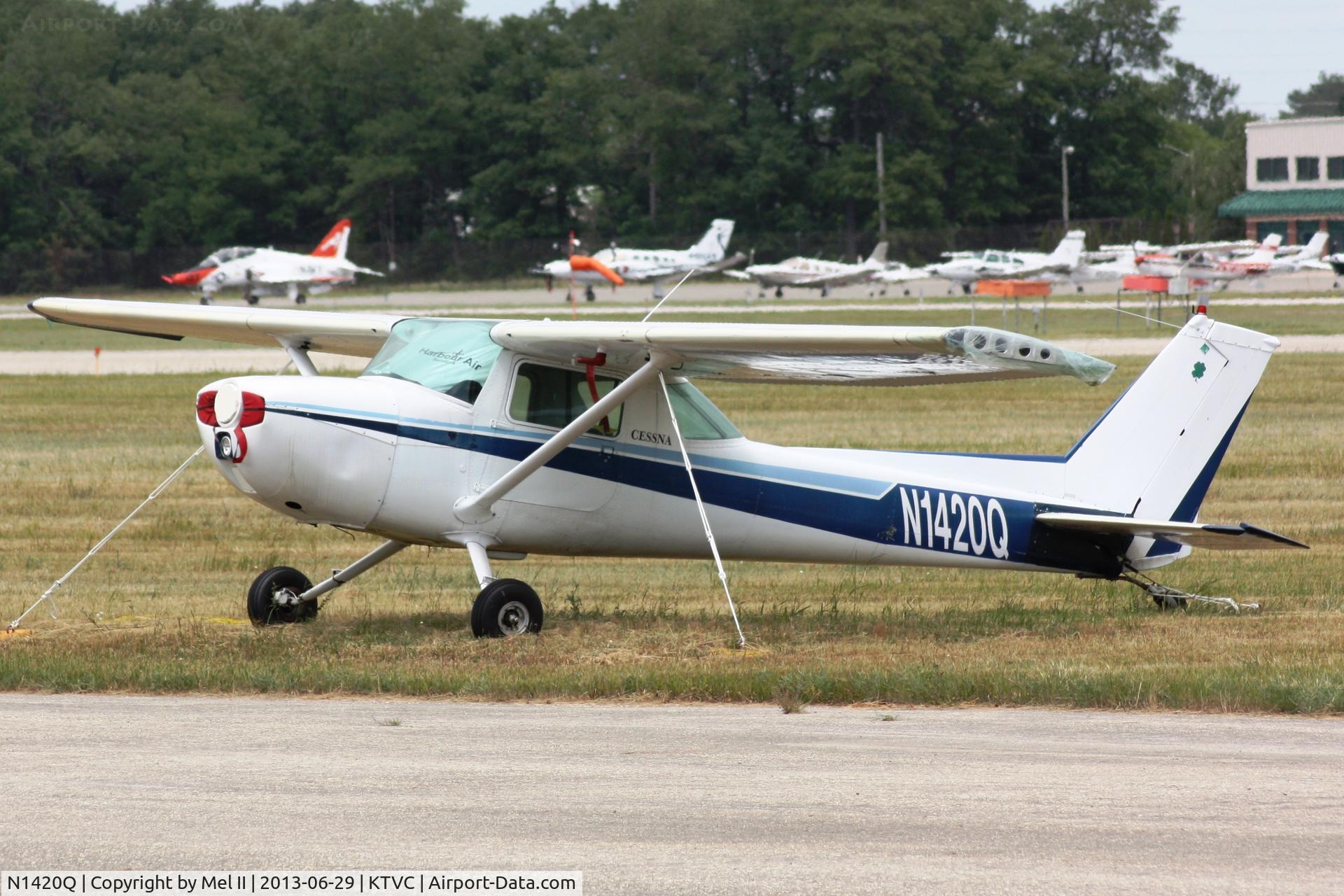 N1420Q, 1971 Cessna 150L C/N 15072720, Parked