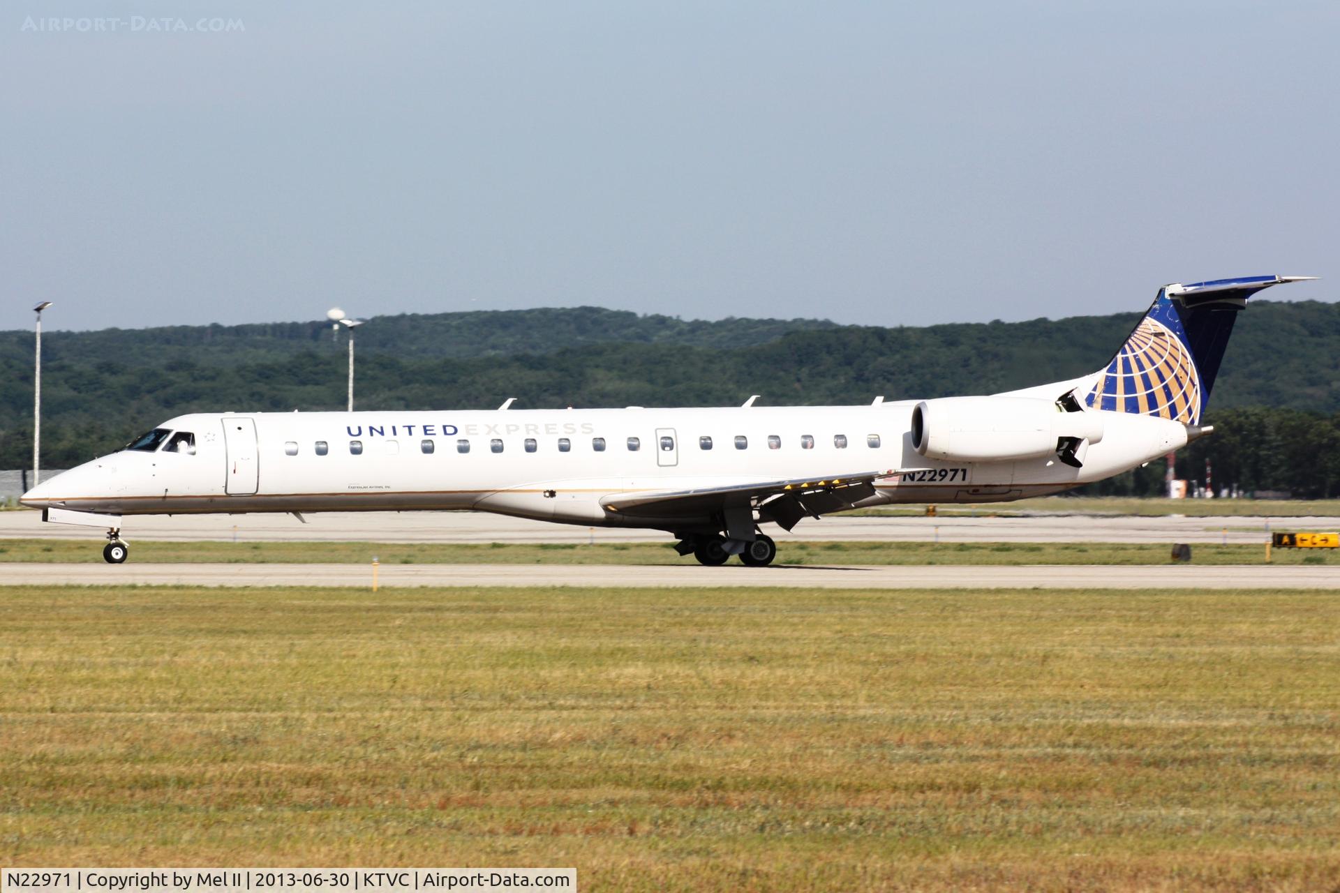N22971, 1999 Embraer Embraer EMB-145LR C/N 145149, ASQ4607 - KORD-KTVC - Landing RWY 36