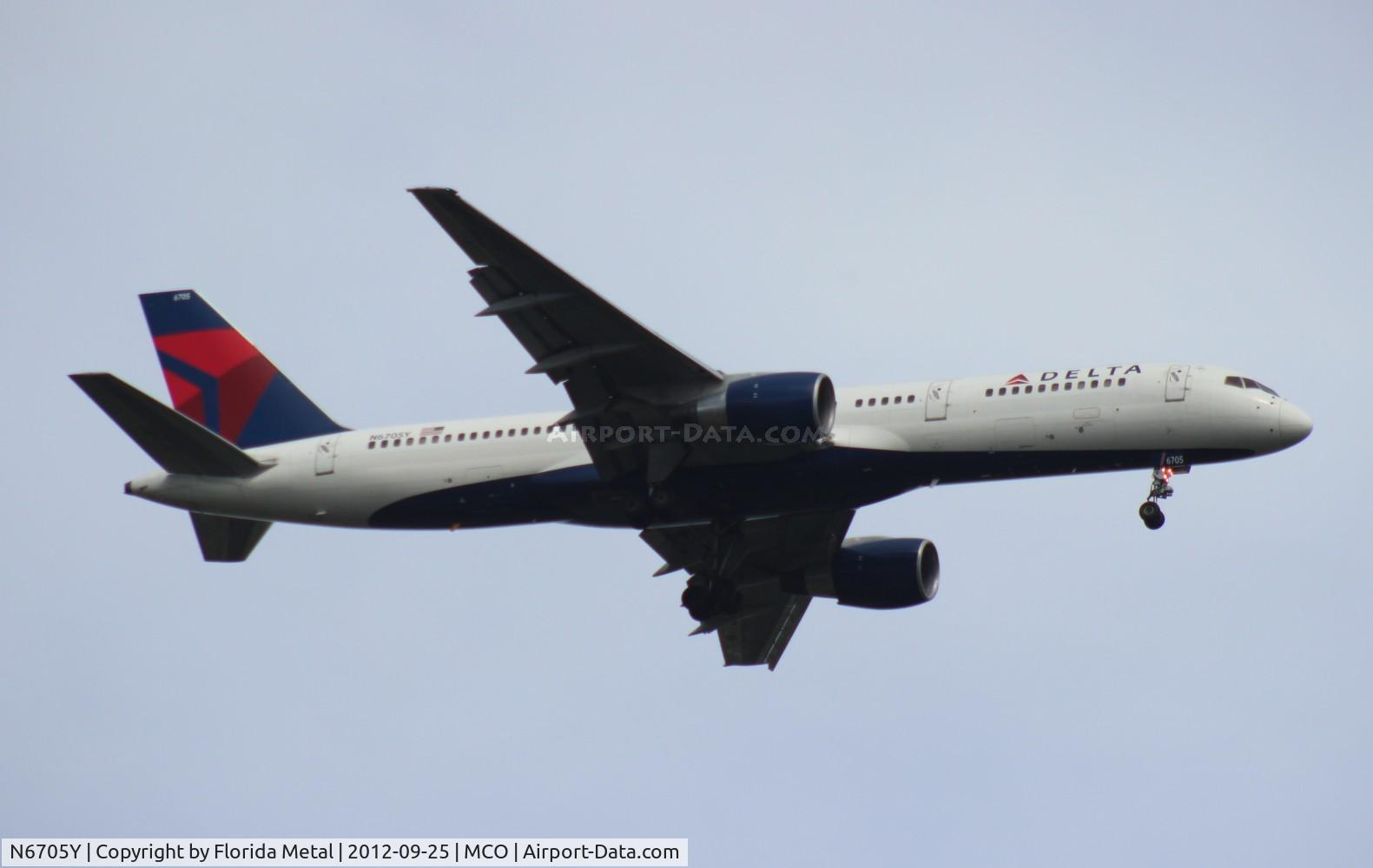 N6705Y, 2000 Boeing 757-232 C/N 30397, Delta 757