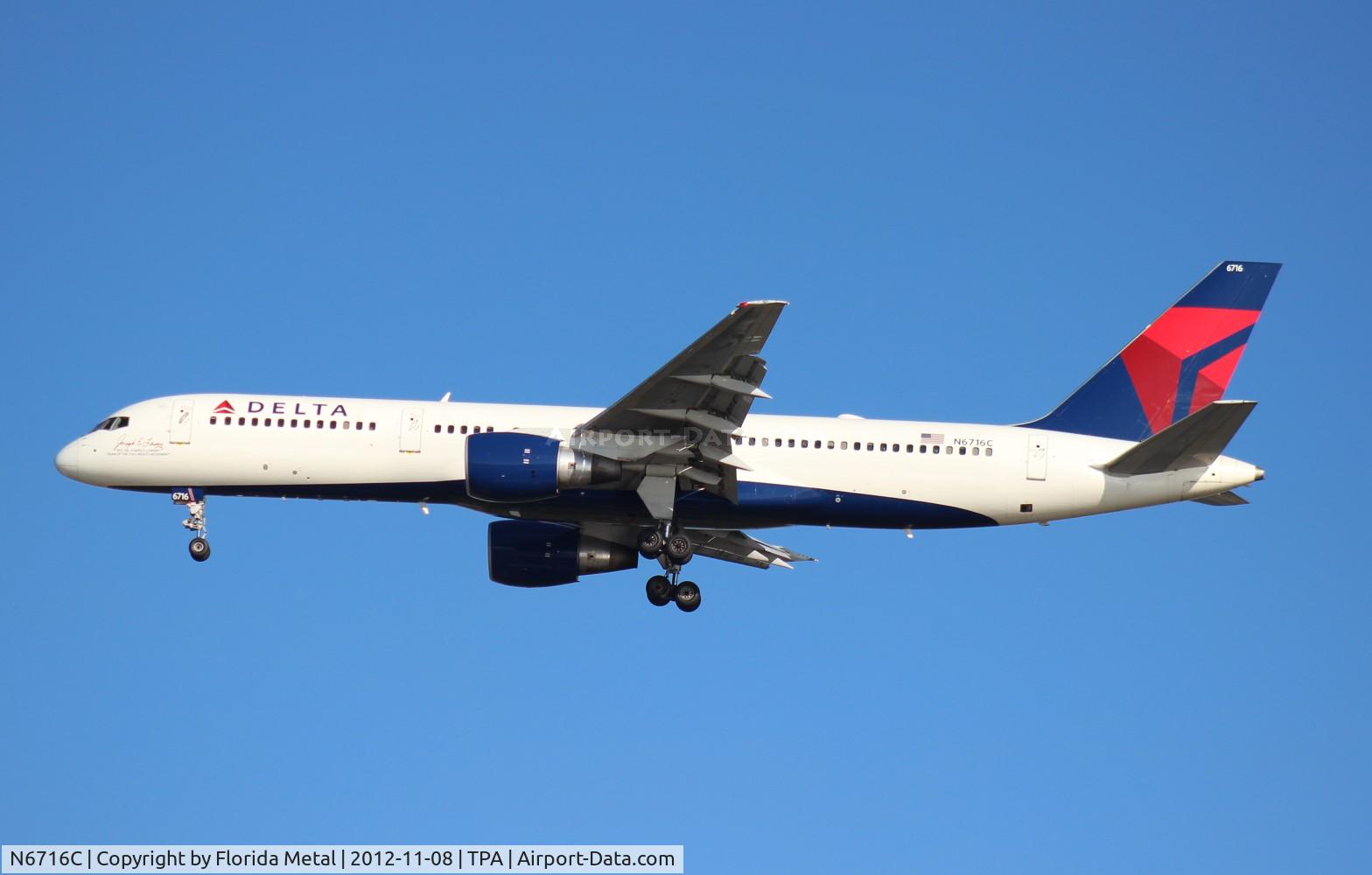 N6716C, 2001 Boeing 757-232 C/N 30838, Delta 757-200