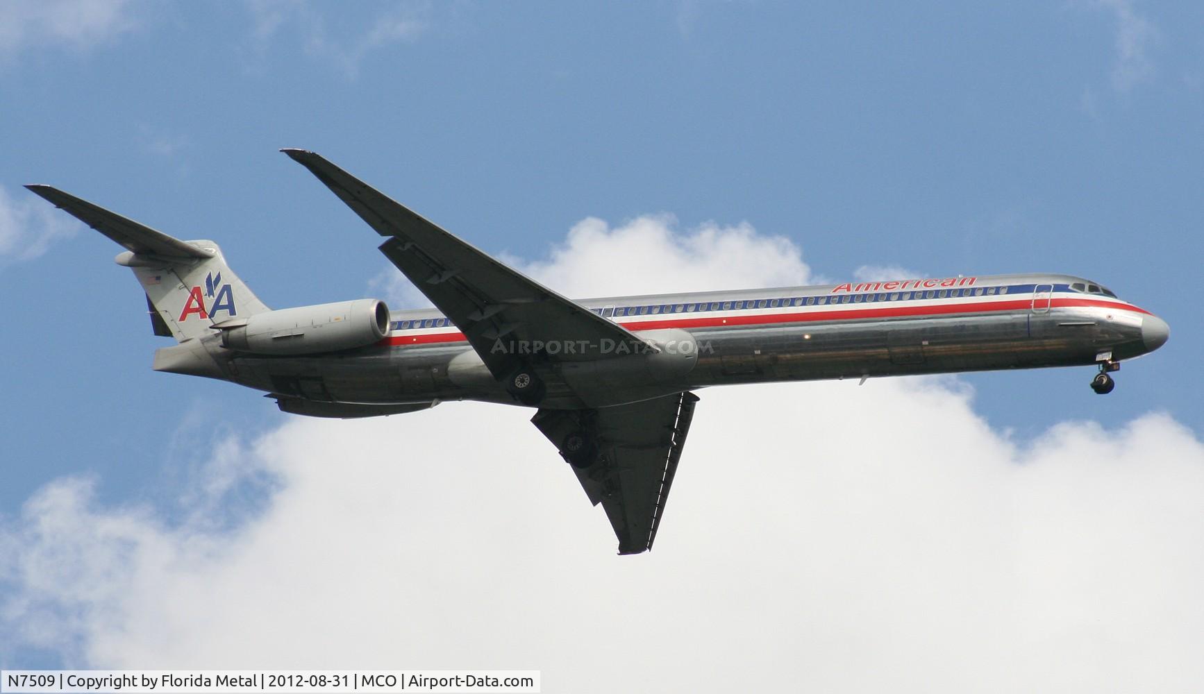 N7509, 1989 McDonnell Douglas MD-82 (DC-9-82) C/N 49803, American MD-82