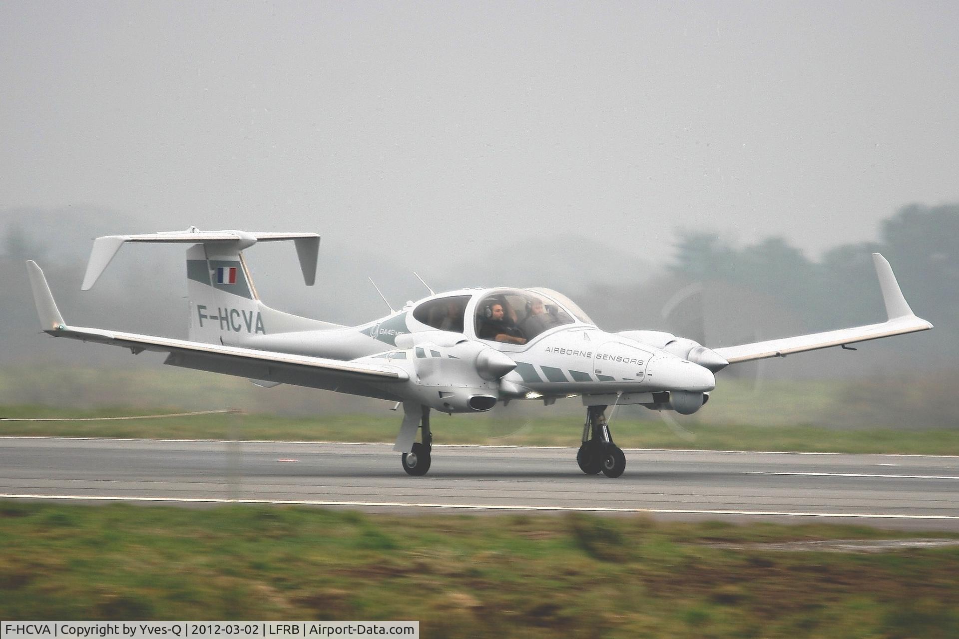 F-HCVA, Diamond DA-42MPP Twin Star C/N 42.007, Diamond DA-42MPP Twin Star CN 42.007, Landing rwy 25L, Brest-Bretagne Airport (LFRB-BES)