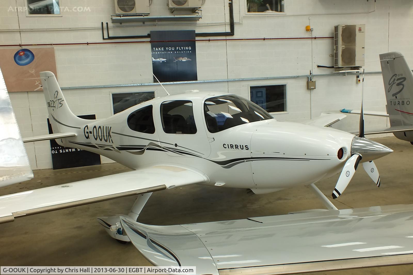 G-OOUK, 2005 Cirrus SR22 GTS C/N 1463, Turweston resident