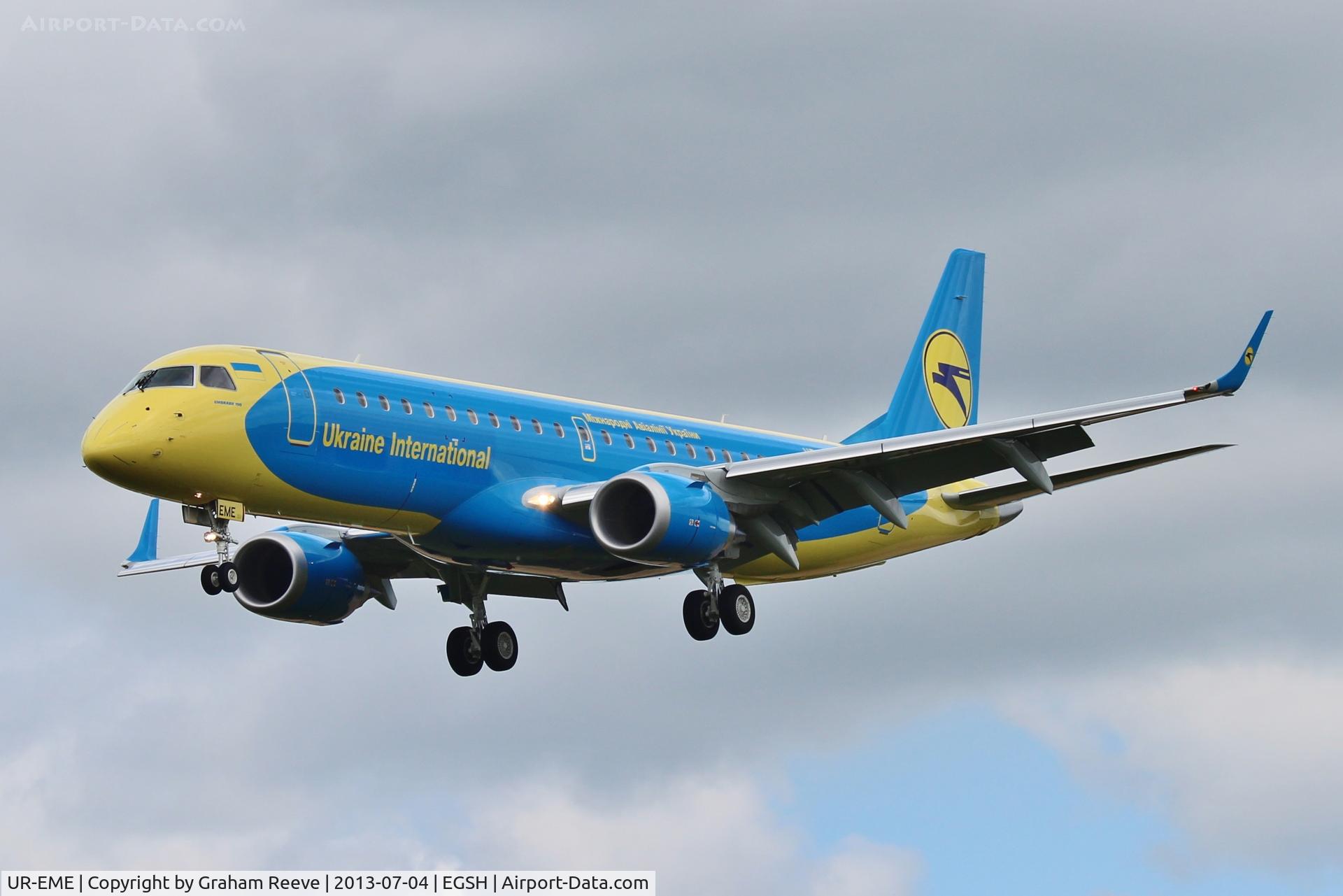 UR-EME, 2013 Embraer 190STD (ERJ-190-100) C/N 19000614, On finals for runway 27.