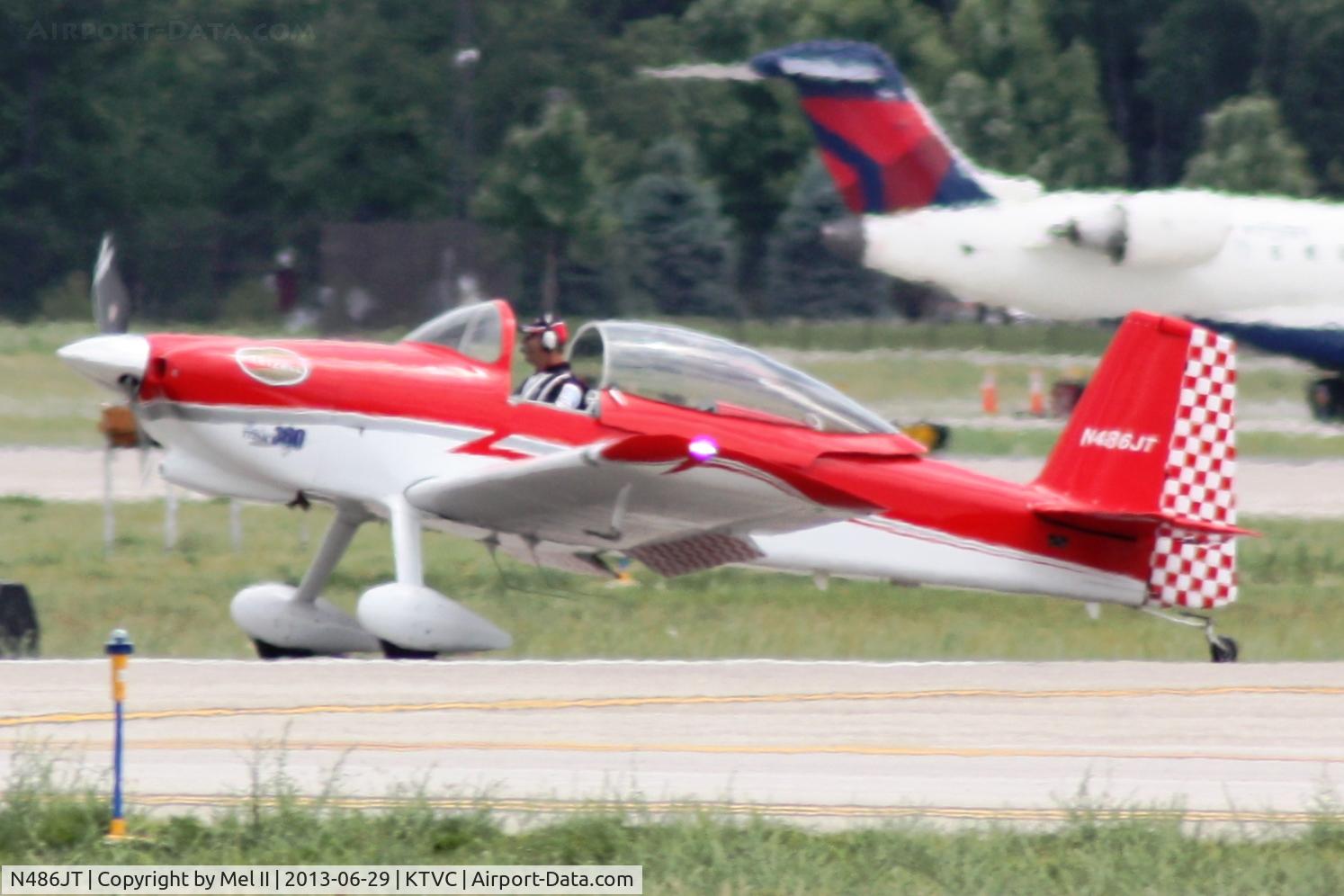 N486JT, Vans RV-8 C/N 82689, Landing RWY 36