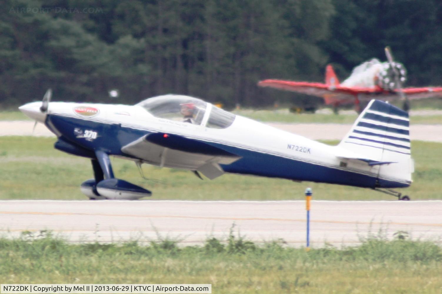 N722DK, 2002 Vans RV-6 C/N 24298, Landing RWY 36