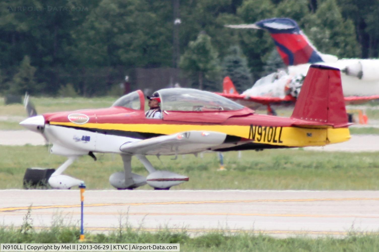 N910LL, Vans RV-8A C/N 80910, Landing RWY 36